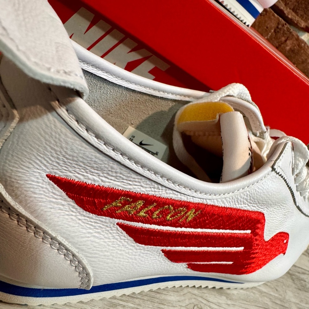 Nike Classic Cortez ‘72 QS Shoe Dog Pack - Falcon - Picture 12 of 16